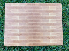 Load image into Gallery viewer, Maple Cutting Board